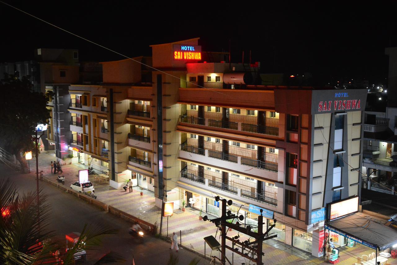 Hotel Sai Vishwa シルディ エクステリア 写真